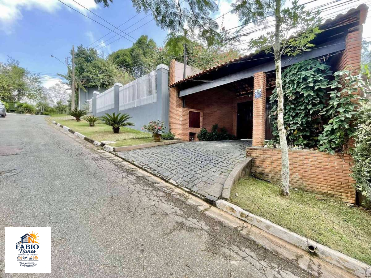 Casa à venda com 3 quartos, 412,21m² - Chácara dos Lagos,Carapicuíba
