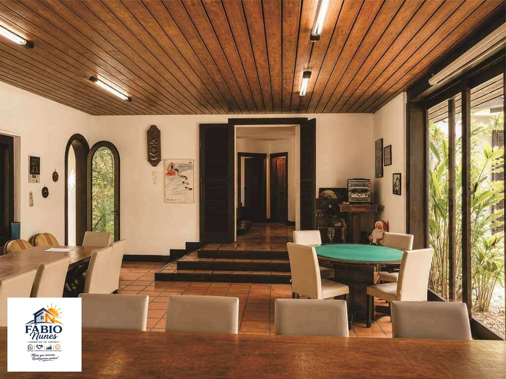Casa à venda com 3 quartos, 698,75m² - Chácara São João,Carapicuíba