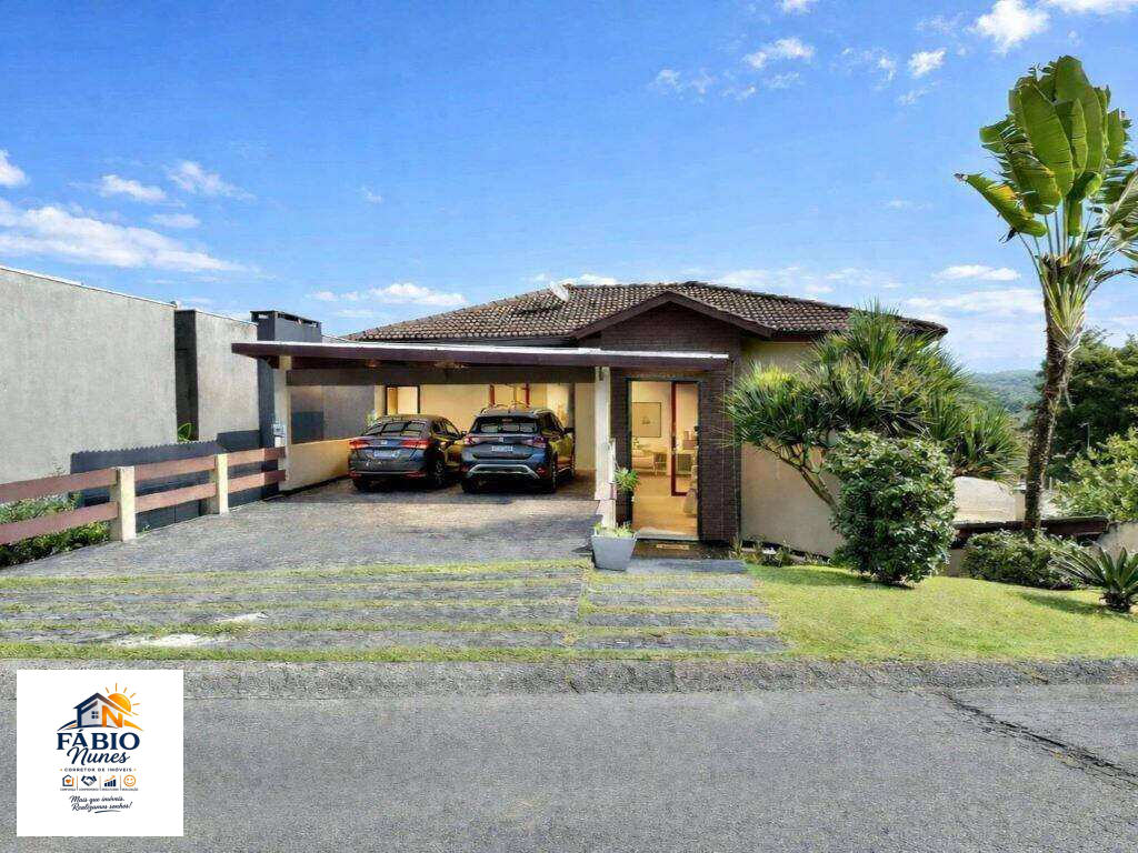 Casa à venda com 3 quartos, 330,00m² - Golf Gardens,Carapicuíba