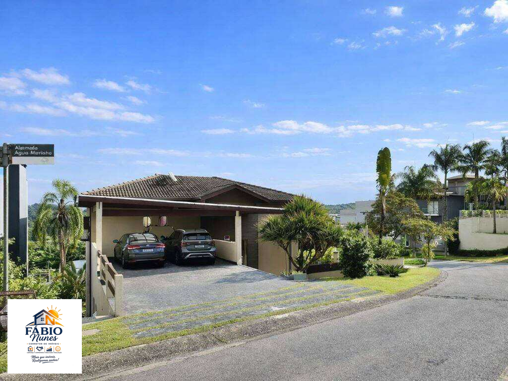  - Casa à venda, no GOLF GARDENS em Carapicuíba, Golf Gardens, com 3 quartos, 330,00m²