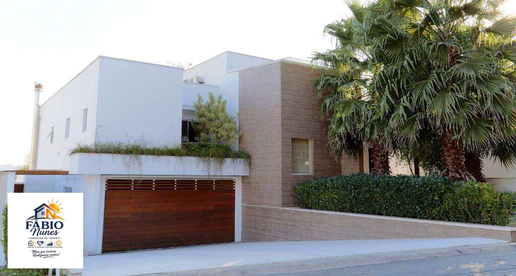 Casa à venda com 3 quartos, 555,28m² - Golf Gardens,Carapicuíba