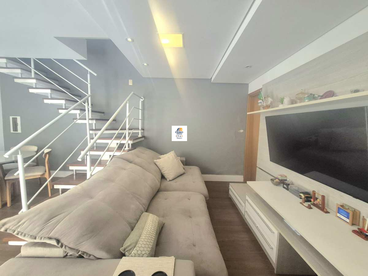Casa à venda com 3 quartos, 105m² - Chácara Pavoeiro,Cotia