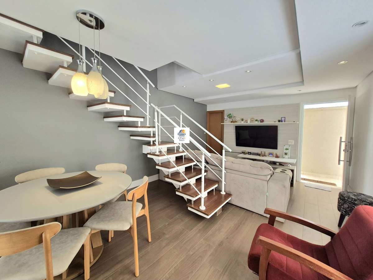 Casa à venda com 3 quartos, 105m² - Chácara Pavoeiro,Cotia