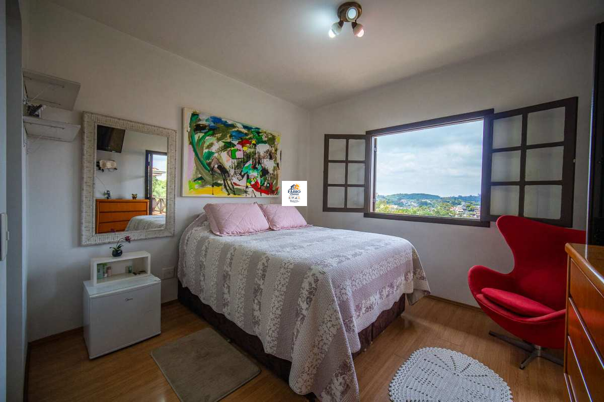 Casa à venda com 3 quartos, 292m² - Jardim Lambreta,Cotia