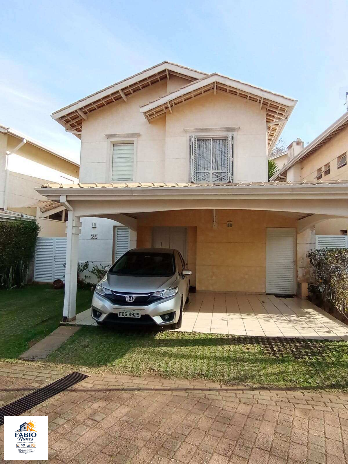  - Casa à venda, no Reserva Granja Viana em Cotia, Jardim Passárgada I, com 3 quartos, 204,65m²