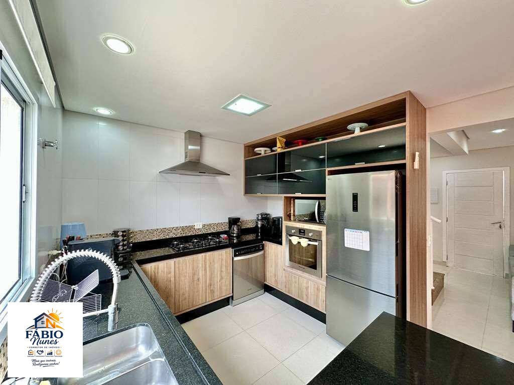  - Casa à venda em Cotia, Jardim Pioneiro, com 3 quartos, 96,56m²