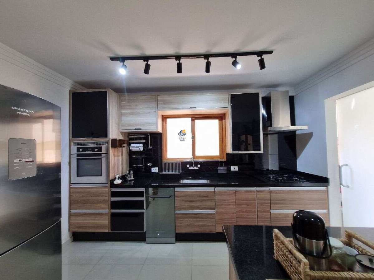 Casa à venda com 4 quartos, 158,00m² - Jardim Rebelato,Cotia