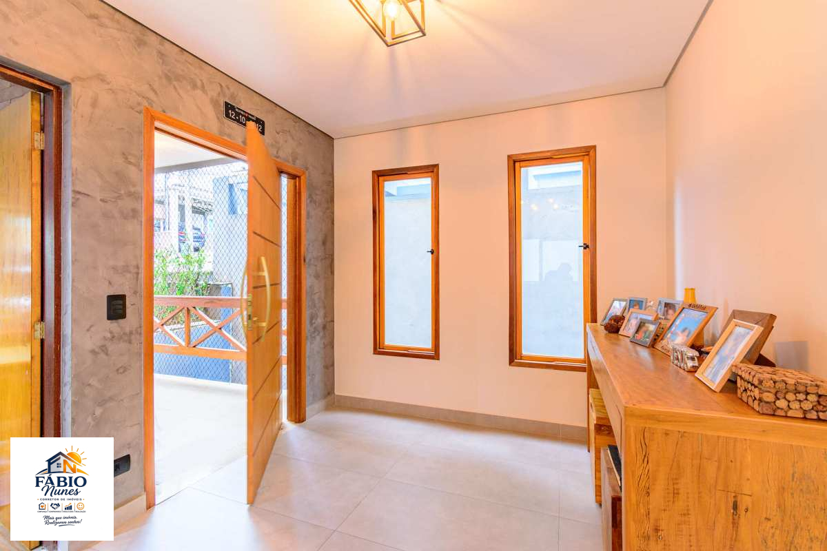 Casa à venda com 4 quartos, 250,00m² - Jardim São Vicente,Cotia