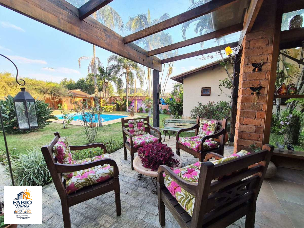  - Casa à venda, no Parque Dom Henrique 3 em Cotia, Parque Dom Henrique, com 5 quartos, 690,00m²