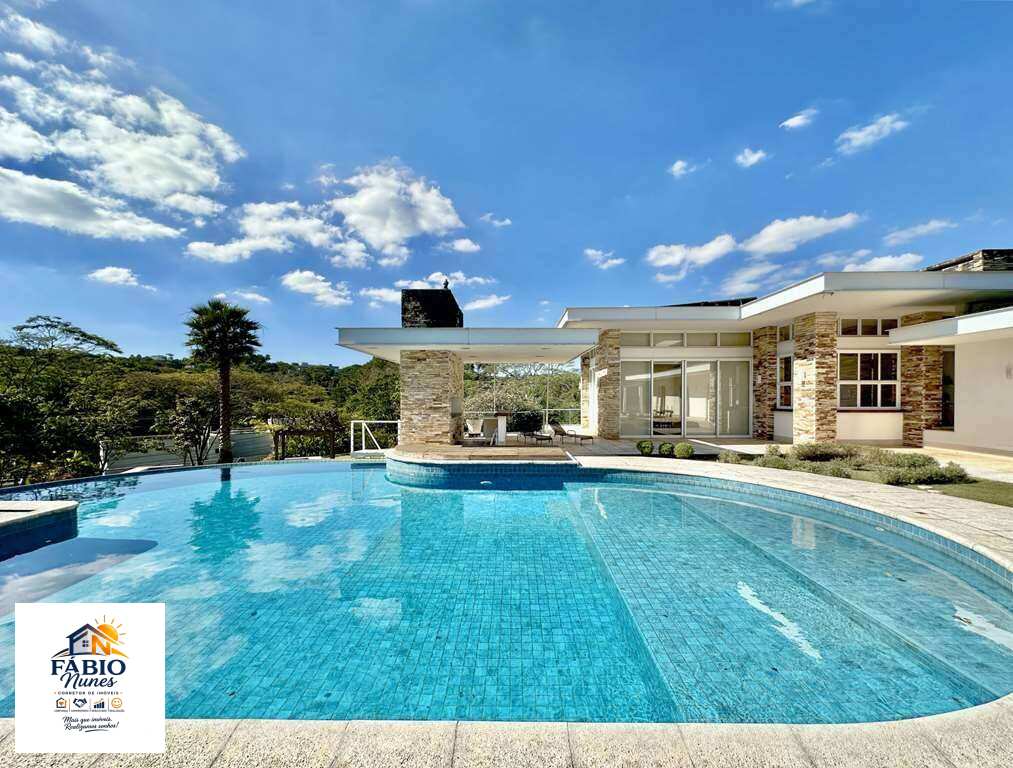 Casa para alugar com 4 quartos, 615,14m² - Vila Santo Antônio,Cotia