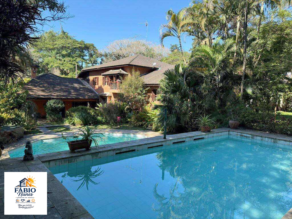 Casa para venda ou locação com 5 quartos, 923,00m² - Vila Santo Antônio,