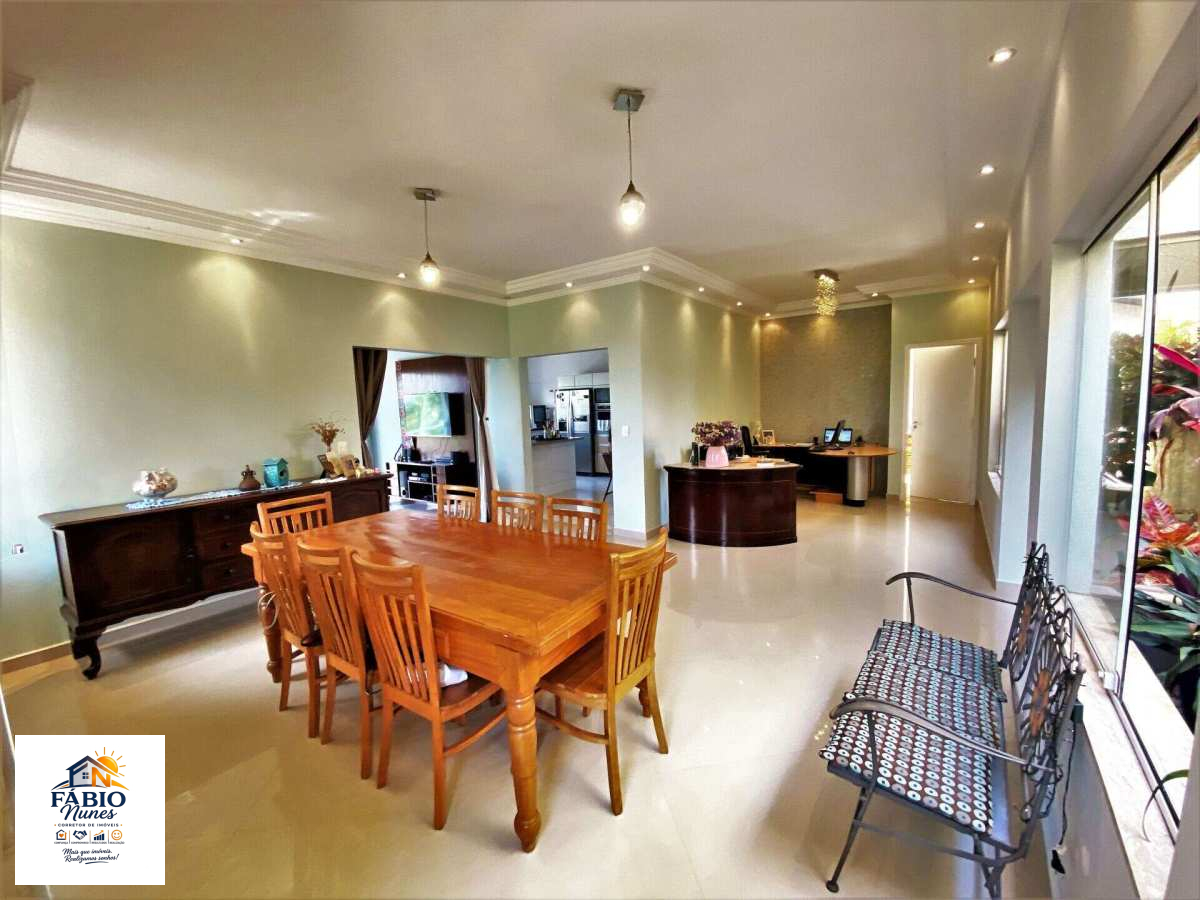 Chácara à venda com 5 quartos, 445,76m² - Vila Hortência,Cotia