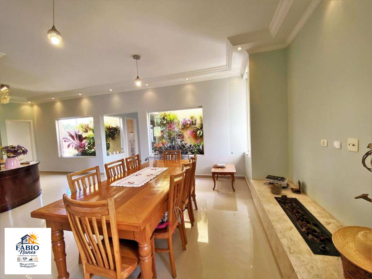  - Chácara à venda em Cotia, Vila Hortência, com 5 quartos, 445,76m²